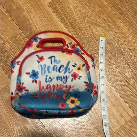 Natural life Beach Lunch Tote like new. Never used.Neoprene insulated tote - Picture 3 of 7